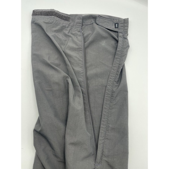 REI women's gray cargo convertible shorts pants 8p lightweight zipper belted - Picture 12 of 16